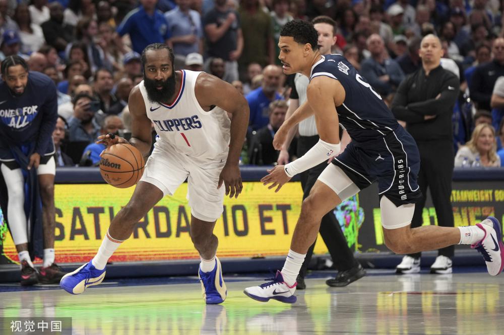 她在这场比 她在这场比