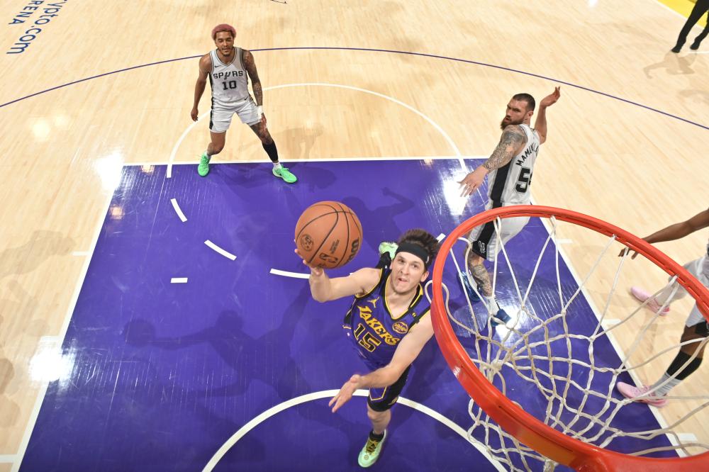 更高的球员 更高的球员