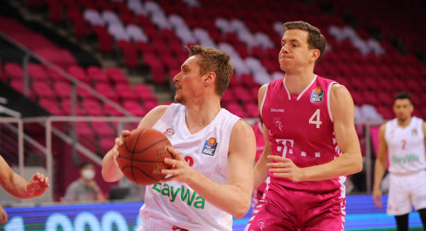 了他在NB 了他在NB